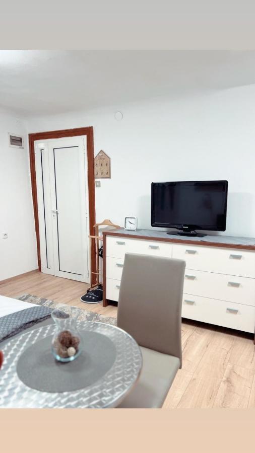 Apartments Isra Πιράν Εξωτερικό φωτογραφία